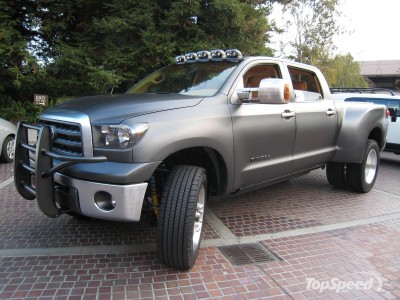 toyota-tundra-dually_1600x0w.jpg