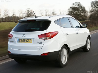 Hyundai-ix35_2011_800x600_wallpaper_29.jpg