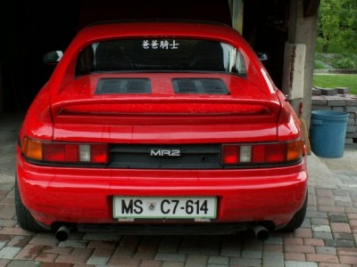toyota-mr2-foto_774616_2204641_2204664.jpg