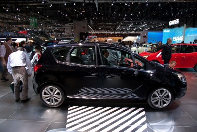 opel-meriva-2010-live-at-geneva-2010-12.jpg