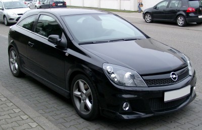 Opel_Astra_OPC_front_20080306.jpg