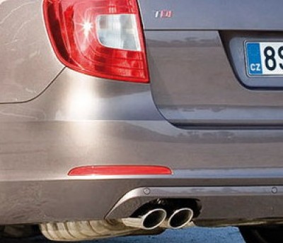 Skoda-Superb_Combi_2010_1600x1200_wallpaper_27.jpg