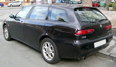 800px-Alfa_156_Sportwagon_rear_20080301.jpg