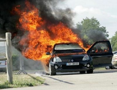 normal_renault_9.jpg