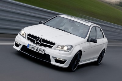 0111-Mercedes-C-Klasse-C63-AMG-f900x600-F4F4F2-C-7333e9b6-446034.jpg