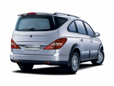 ssangyong-rodius.jpg