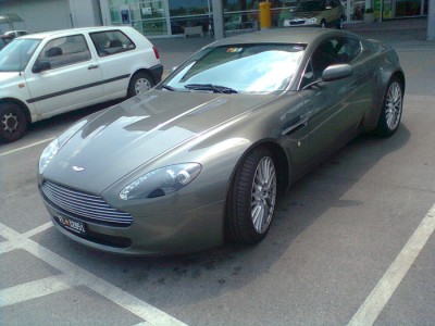 AstonMartinVantage2.jpg