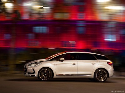 Citroen-DS5_2012_800x600_wallpaper_12.jpg