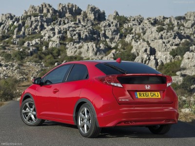 Honda-Civic_EU-Version_2012_800x600_wallpaper_20.jpg