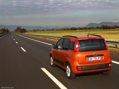 Fiat-Panda_2013_800x600_wallpaper_70.jpg