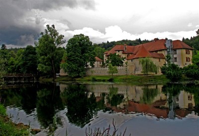 Otočec (Medium).jpg
