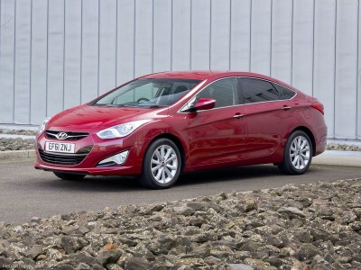 Hyundai-i40_2012_800x600_wallpaper_03.jpg