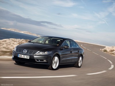 Volkswagen-Passat_CC_2013_800x600_wallpaper_03.jpg