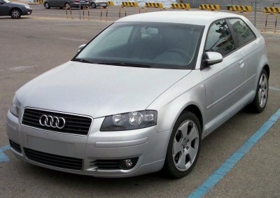 Audi_A3_silver_vl.jpg