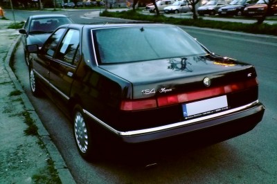 Alfa_164_rear_jaslo.jpg