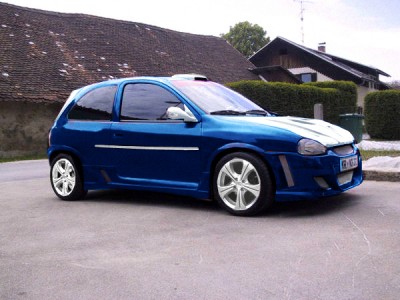 pagerjeva corsa 3 modro - bela.jpg