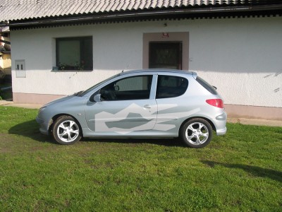 206 photoshopanje 5 bela.jpg