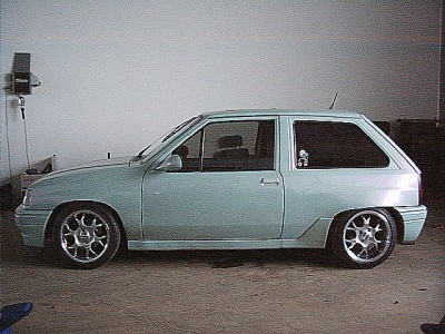 opel corsa gsi.jpg