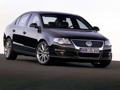2006_Volkswagen_Passat_2.0_TDI_1280x960_01.jpg