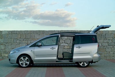 mazda5_2.jpg