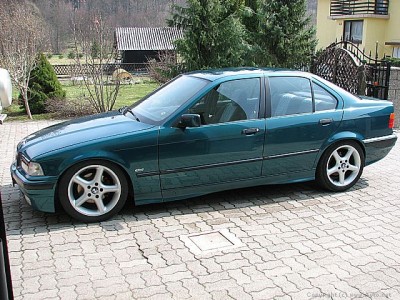 7211941_1_4_2006_bmw_2002p.jpg