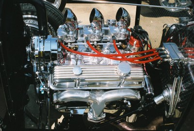 1932_Ford_Roadster_Boyd_Coddington_engine_1.jpg