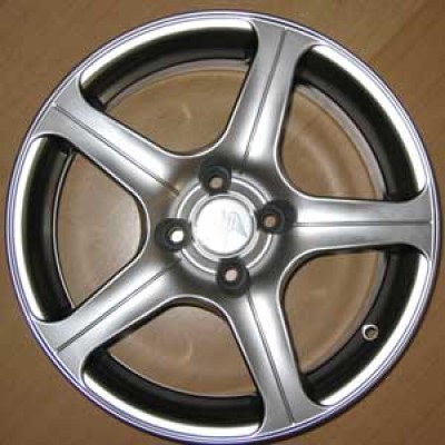 wheels2-001.jpg