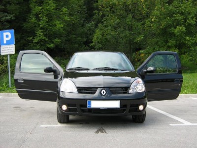 Renault Clio II 017.jpg