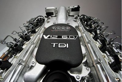 audi q7 V12 motor.jpg