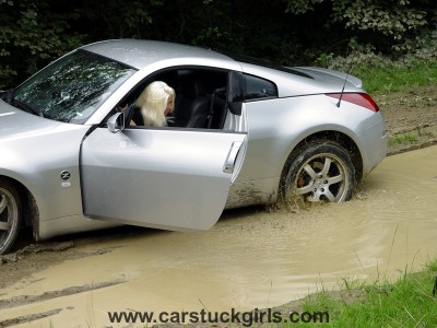 Nissan_350Z_mud%20_stuck_002.jpg