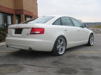 features_autoshow_a6_01.jpg
