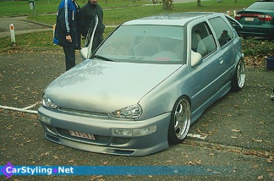 golfIII_metallic_green_nice.jpg